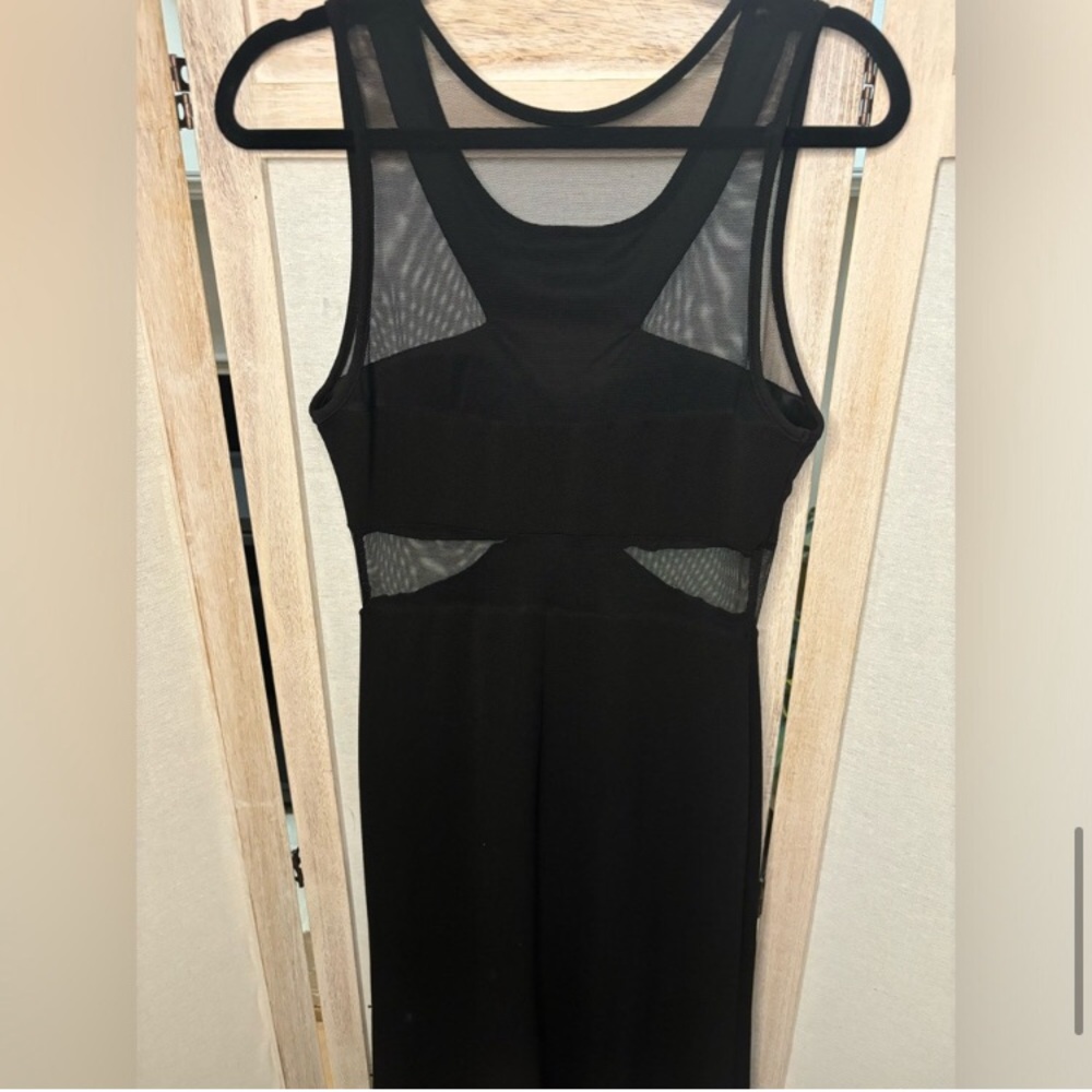 LULU’S • LASTING IMPRESSIONS • Elegant Black Maxi Evening Dress - Picture 9 of 13